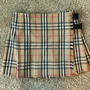 Burberry skirt (authentic)